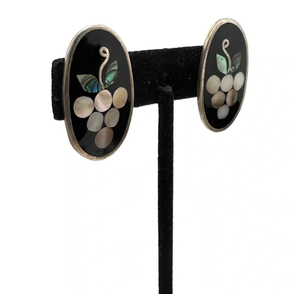 Vintage Alpaca Black Enamel Mother-of-Pearl Grape Motif Oval Earrings Clip-on